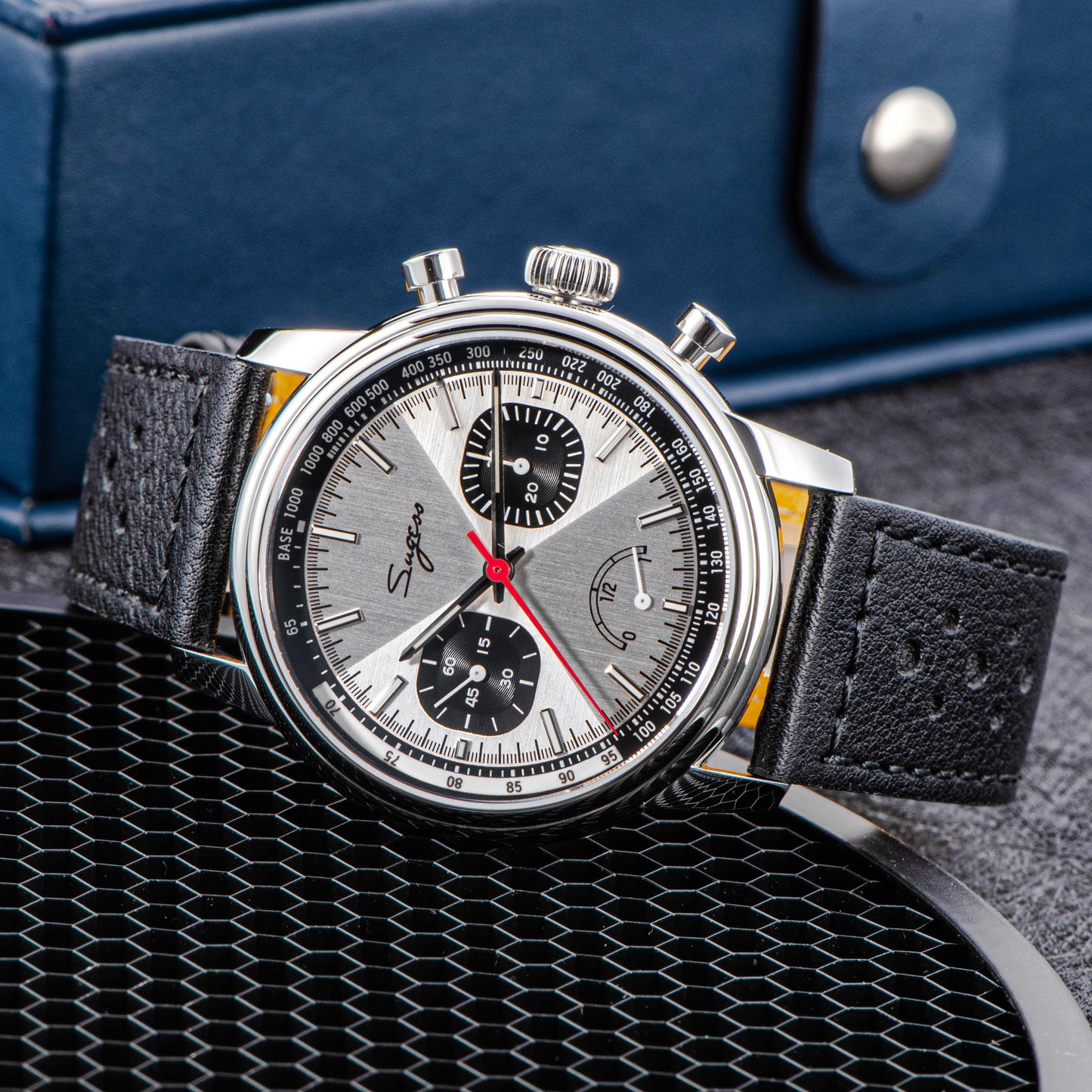 Chrono Heritage S438.04.Y