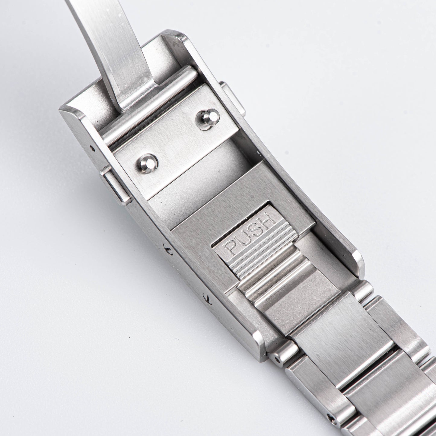 Sugess Watch