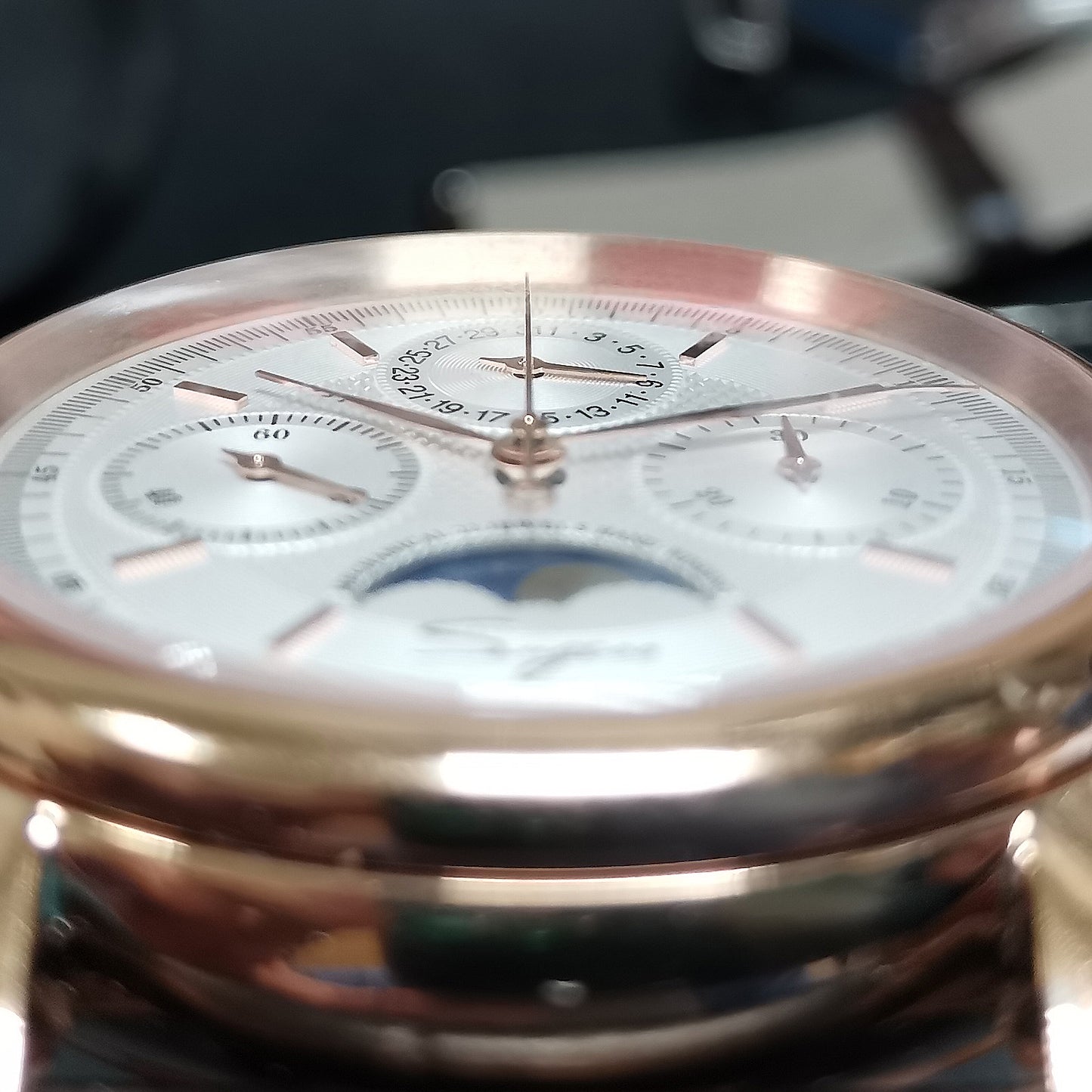 Sugess Watch