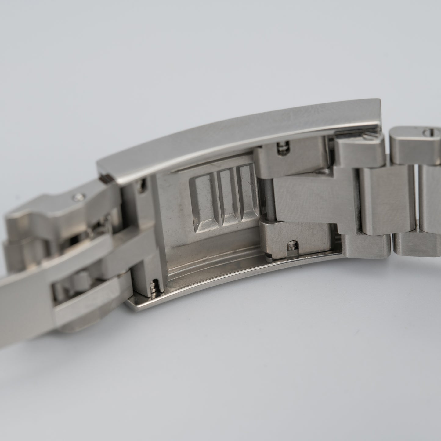 Sugess Watch